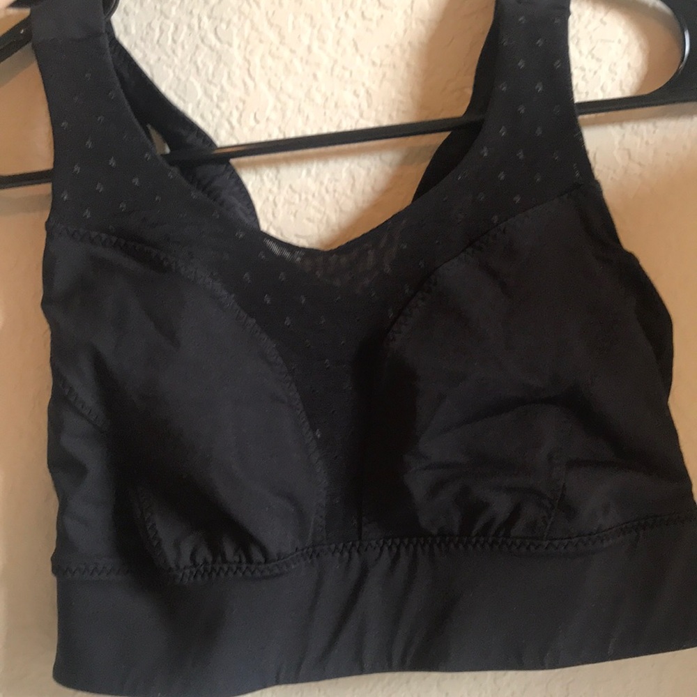 Black Lululemon Sports Bra